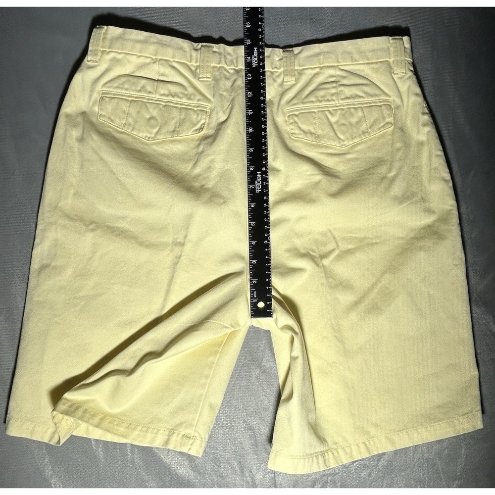 GAP Clean Cut Yellow Shorts Vintage Size 36 - Picture 5 of 11